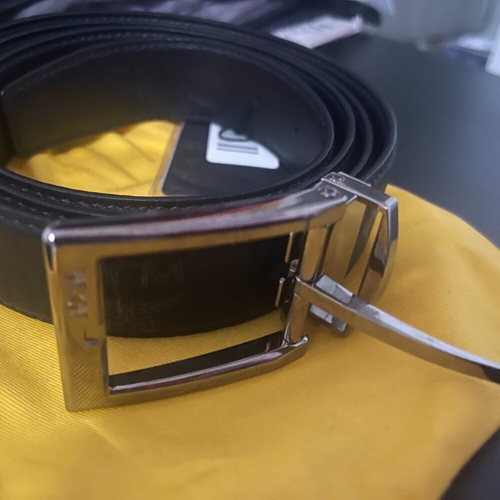 New MCM Men's Belt Claus Reversible Logo Black Leather Adjustable